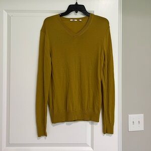 Uniqlo Mens 100% Wool Mustard Sweater